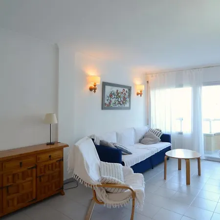 Apartment Manureva Iii 2-c *